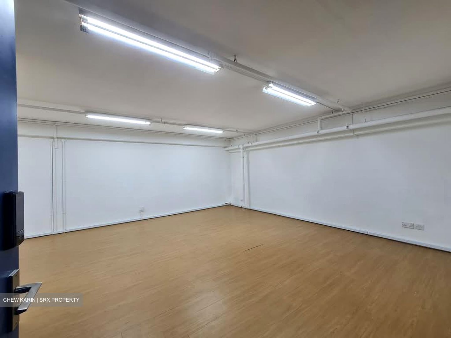 Heng Loong Building (D23), Factory #572582321